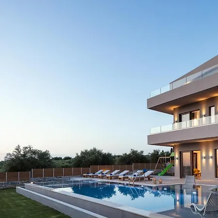 Treetop ιι, Outstanding Spiritual Retreat, By Thinkvilla