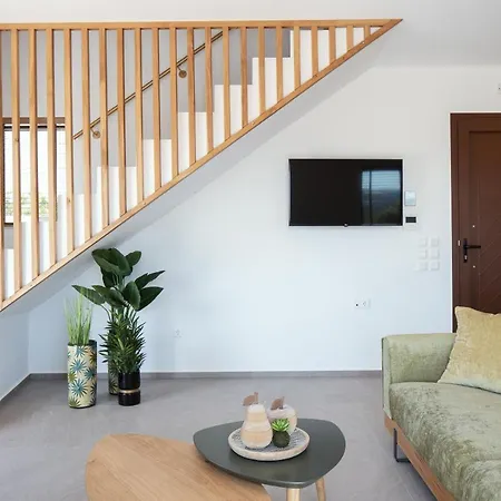 Villa Treetop ιι, Outstanding Spiritual Retreat, By Thinkvilla Loutra (Crete)
